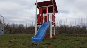 Beach Hut Weiß rot 1